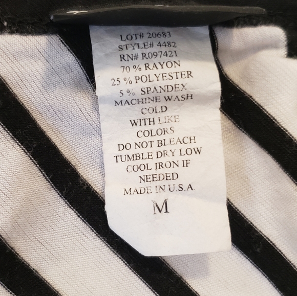 Black White Striped low back cut bow detail - Picture 3 of 6